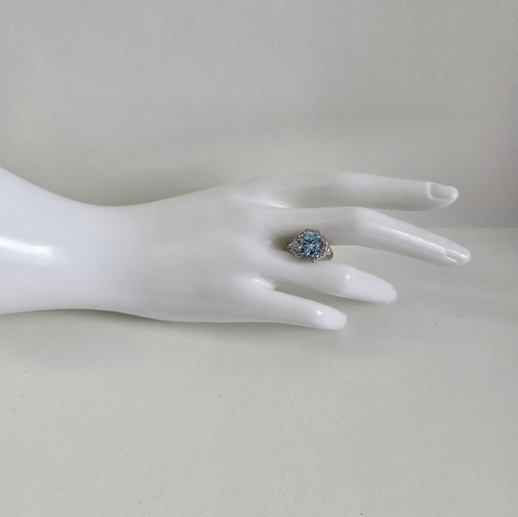 Sterling Silver 925 Stunning Blue and Silver Ring with Intricate Design - Picture 6 of 9